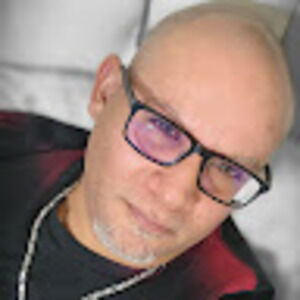 Meet your Posher, Carlos